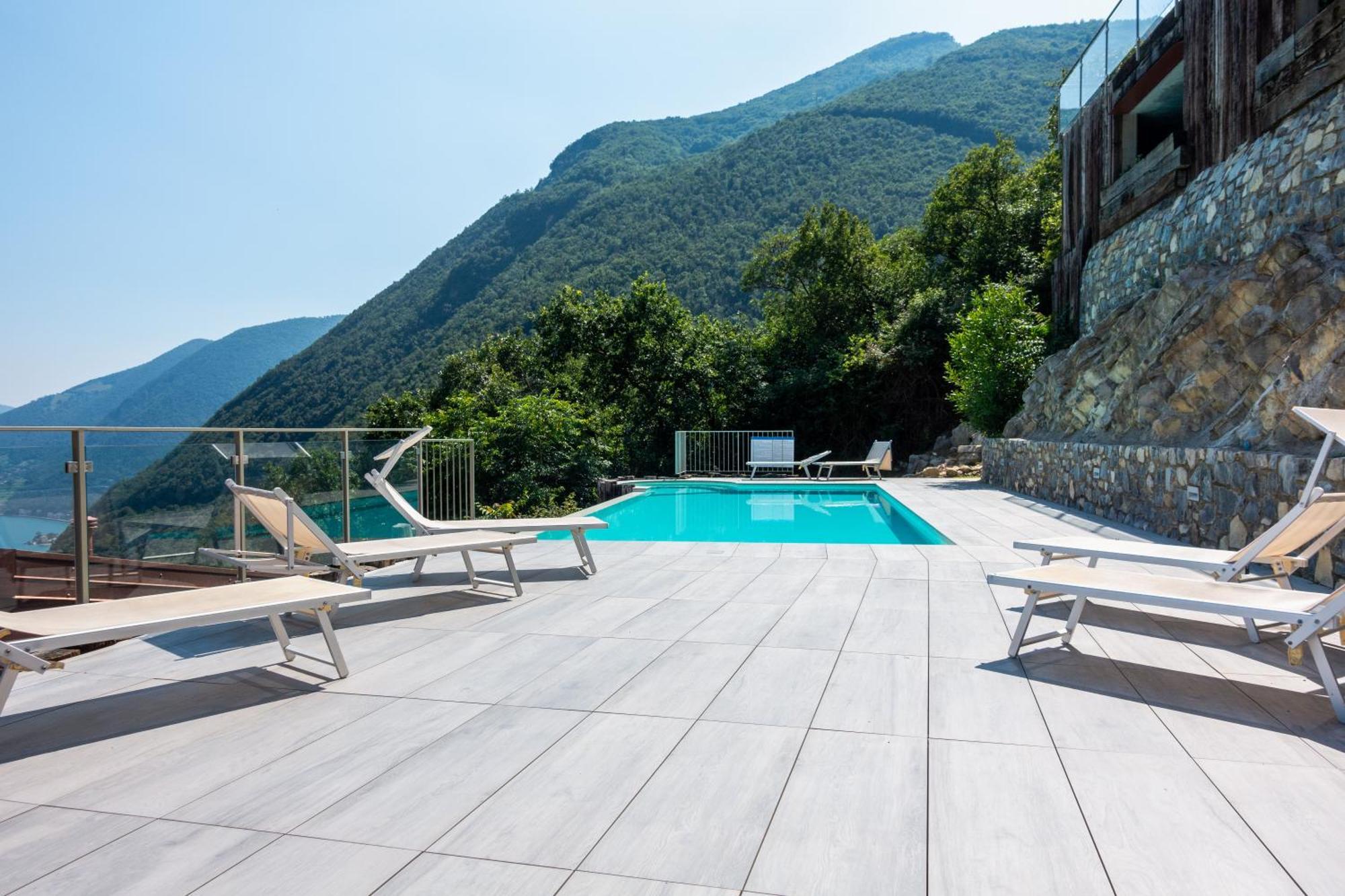 Mia Isola With Lake View, Garden And Swimming Pool Parzanica Exteriér fotografie